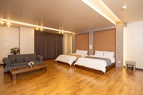 Cosmos Hotel