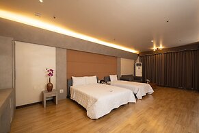 Cosmos Hotel