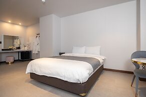 Cosmos Hotel