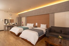 Cosmos Hotel