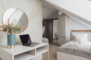 Muse by StayLab