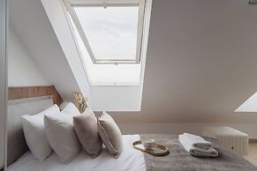 Muse by StayLab