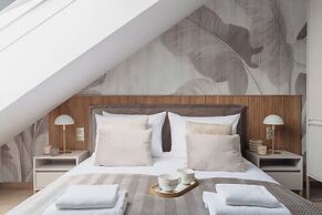 Muse by StayLab