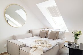 Muse by StayLab