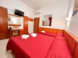 Alius And Freerome Hotel
