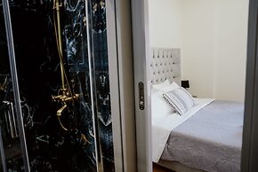 ROH Suites