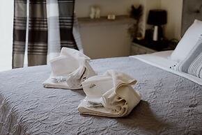 ROH Suites