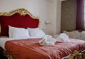 ROH Suites