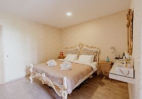 ROH Suites