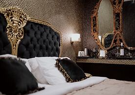 ROH Suites