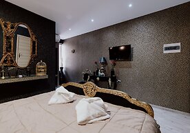 ROH Suites