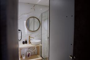 ROH Suites