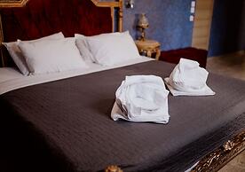 ROH Suites