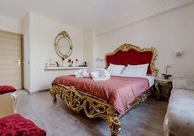 ROH Suites
