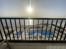 PORTO & ALMIRA BEACH