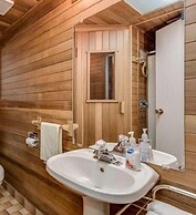 ART House Burnaby Two Bedrooms Suite