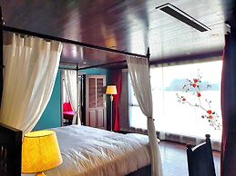 Indochine Premium Halong Bay