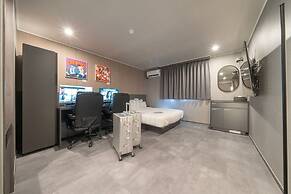 Workers Hotel Ansan by Anook