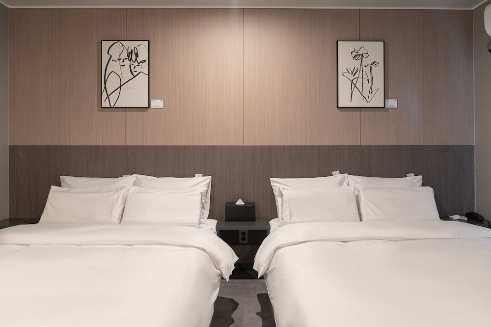 Workers Hotel Ansan by Anook