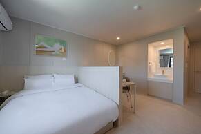 Workers Hotel Ansan by Anook