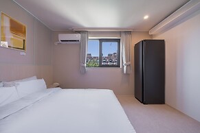 Workers Hotel Ansan by Anook