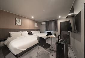 Workers Hotel Ansan by Anook