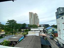 Aree House Poshtel