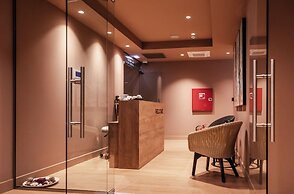 Magnes Hotel