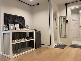 MINI-ME HUBS - Charm Suites in Old City