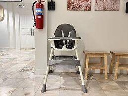 MINI-ME HUBS - Charm Suites in Old City
