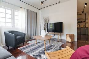 MINI-ME HUBS - Charm Suites in Old City