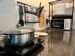 MINI-ME HUBS - Charm Suites in Old City