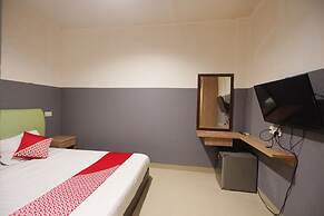 OYO 92988 City Room