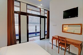 Collection O 93004 Double D Guest House