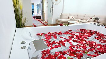 Pooh Beach Resort & Spa