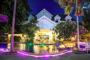 Pooh Beach Resort & Spa