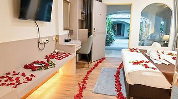 Pooh Beach Resort & Spa