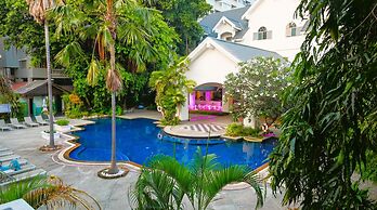Pooh Beach Resort & Spa