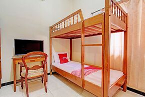 Hotel O Mtc Bunk Bed