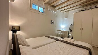 Fayrouz Psarrou Beach Mykonos