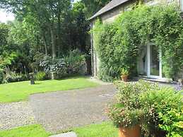 Comfortable Airy 5-bed Apartment in Llandysul