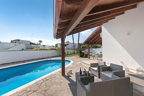 3542 Villa Beach by Barbarhouse