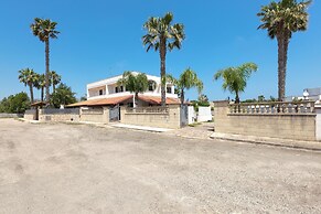 3542 Villa Beach by Barbarhouse