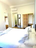 Lexie Suites Guesthouse