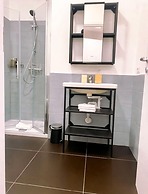 Lexie Suites Guesthouse