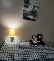 Midway Motel