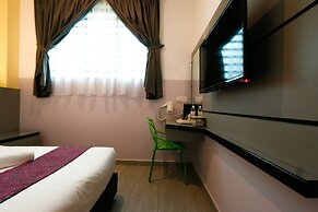 Travelland Hotel