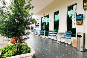 Travelland Hotel