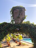YALI Hotel & Resort