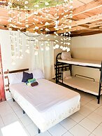 Playa Linda Surf Hotel